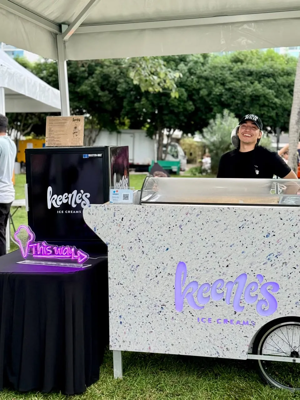 Carrito de helados de Keene's